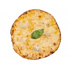 天然酵母・有機食材使用ピザ　「こだわりチーズのクアトロフォルマッジ」